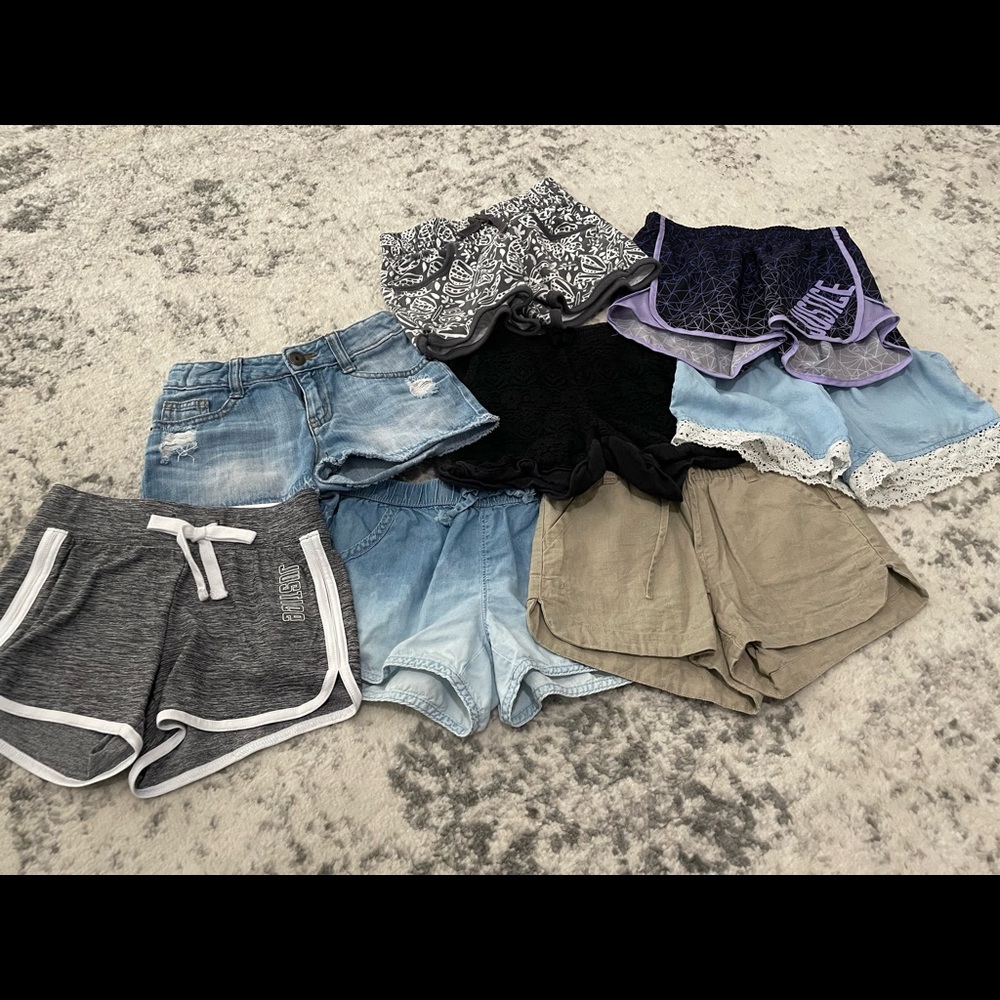 Girls 7/8 shorts from crazy8 and justice like new